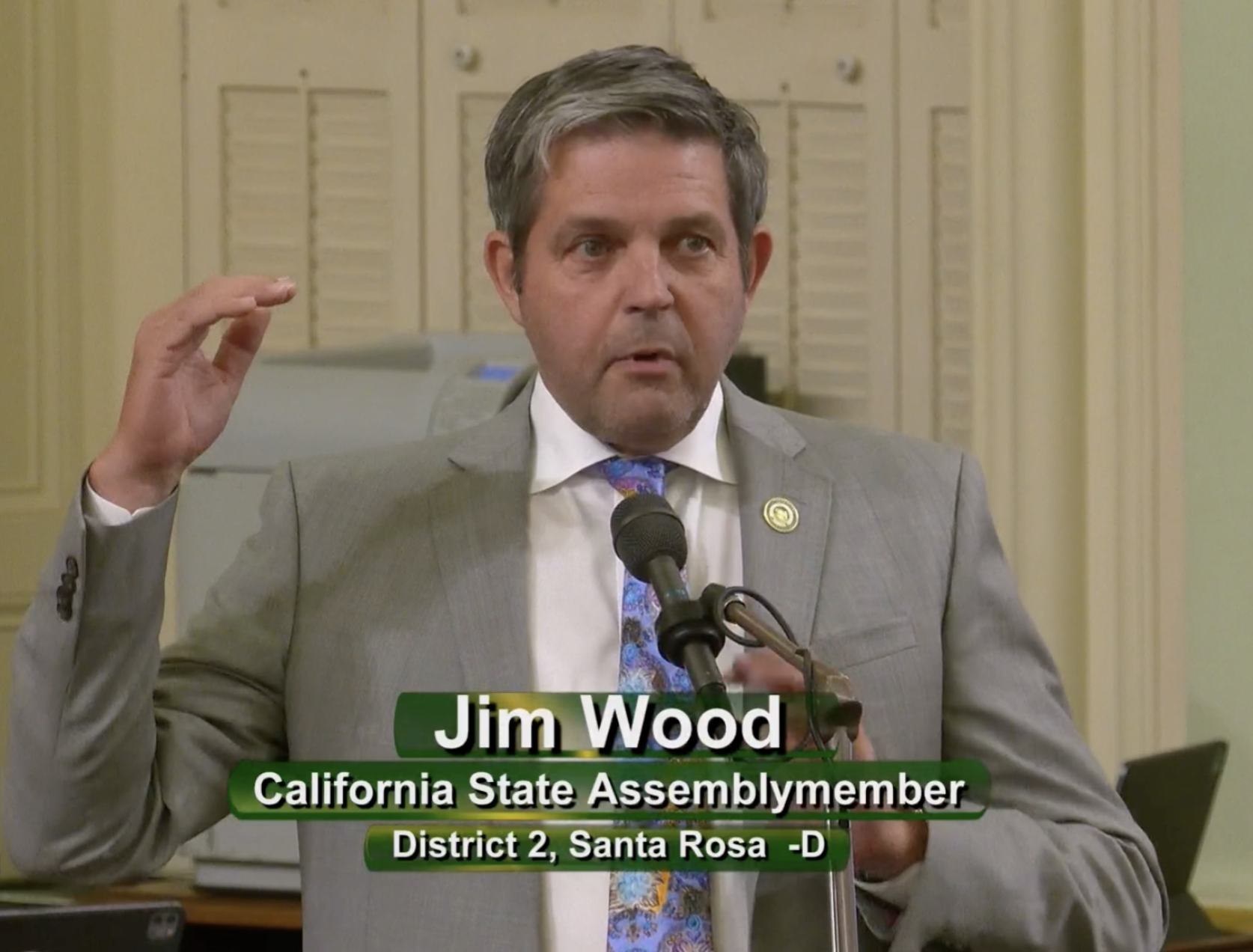 Asm. Jim Wood, a dentist who has supported scope expansion bills previously, gave an impassioned defense of the bill that cited its positive impact on low-income residents in the Medical-Cal insurance plan. “About 85% of optometrists accept Medi-Cal. I’m pretty sure that number is way smaller for ophthalmologists—way smaller,” he told the legislators in last night’s session.